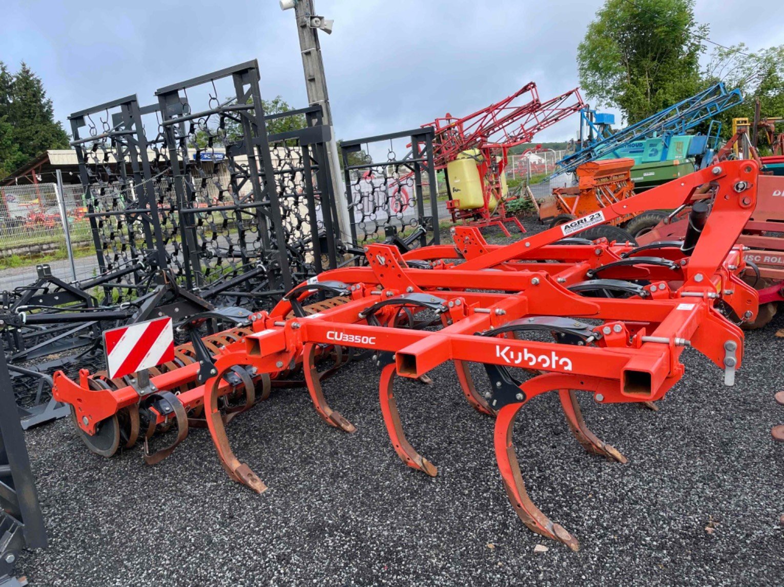 Grubber van het type Kubota CU3350C, Gebrauchtmaschine in LA SOUTERRAINE (Foto 1)