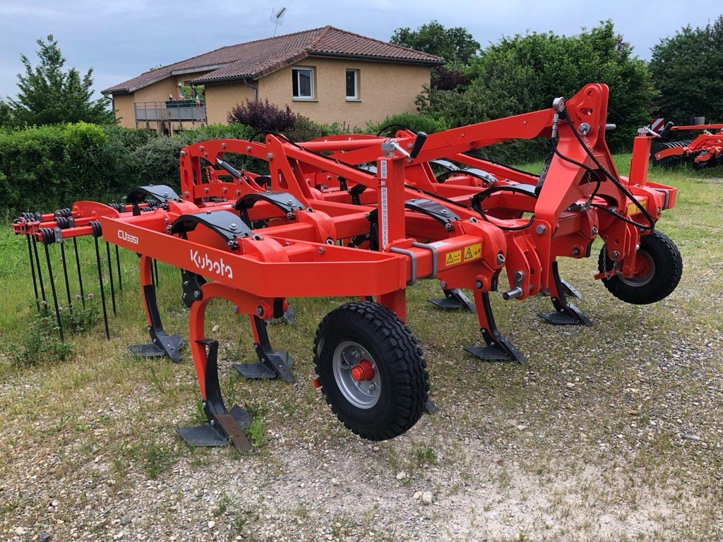 Grubber tipa Kubota CU3351, Gebrauchtmaschine u CONFRANÇON (Slika 1)