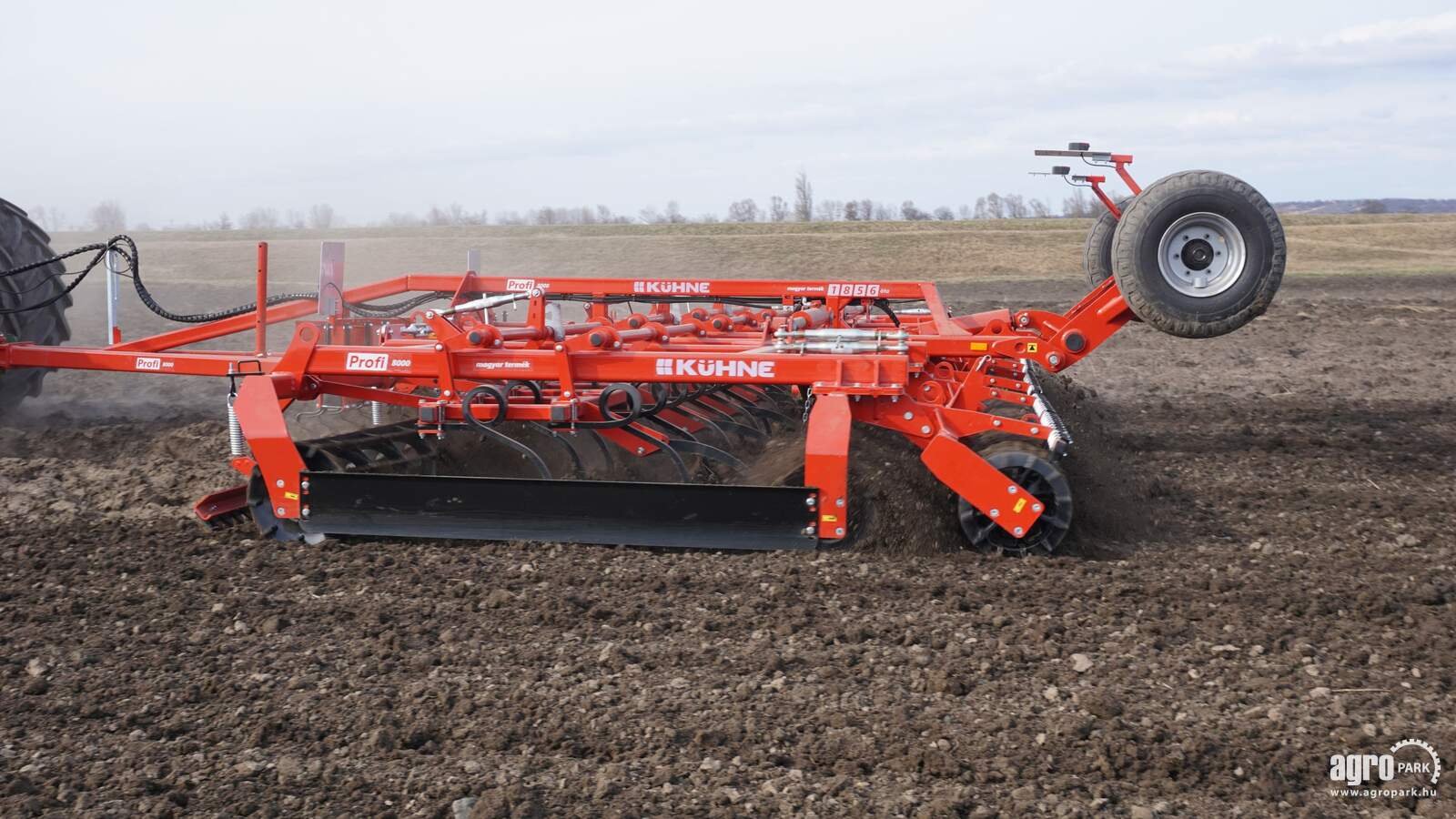 Grubber typu Kühne Profi 6000, Gebrauchtmaschine v Csengele (Obrázok 1)