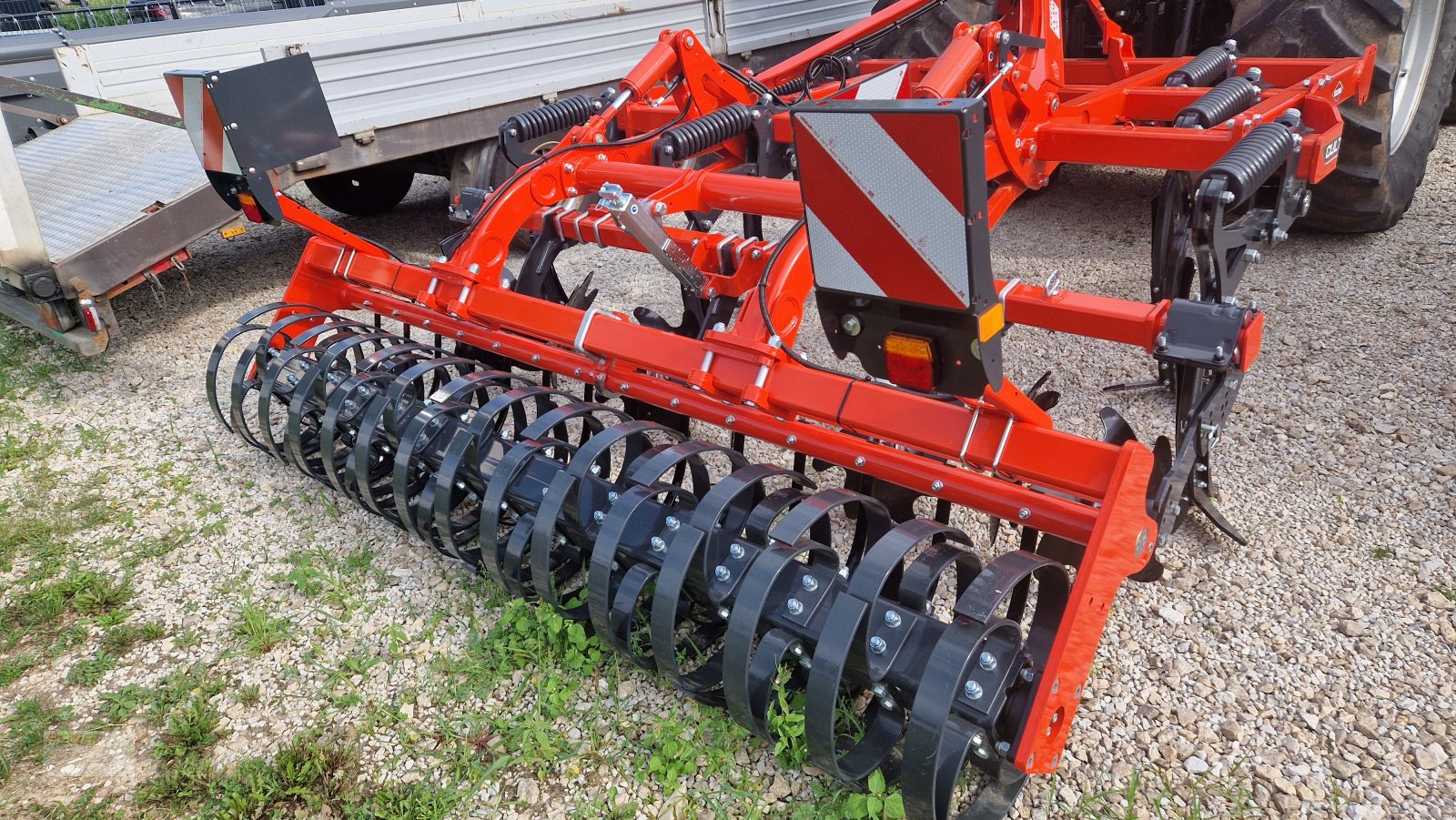 Grubber of the type Kuhn Cultimer 300 NS, Neumaschine in Pfoerring (Picture 6)