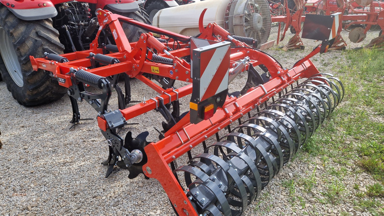 Grubber of the type Kuhn Cultimer 300 NS, Neumaschine in Pfoerring (Picture 7)