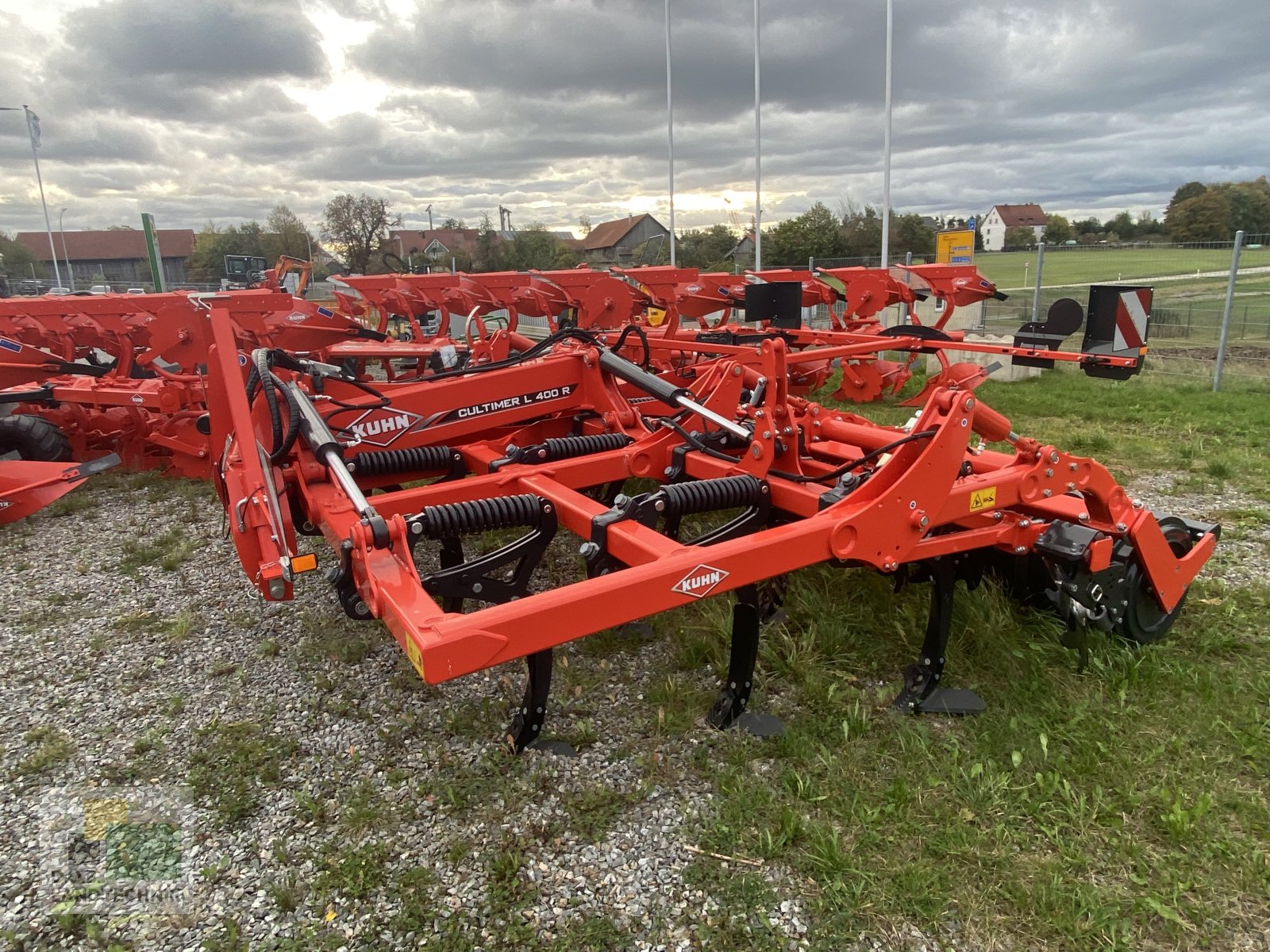 Grubber van het type Kuhn Cultimer 400 RNS, Neumaschine in Lauterhofen (Foto 3)