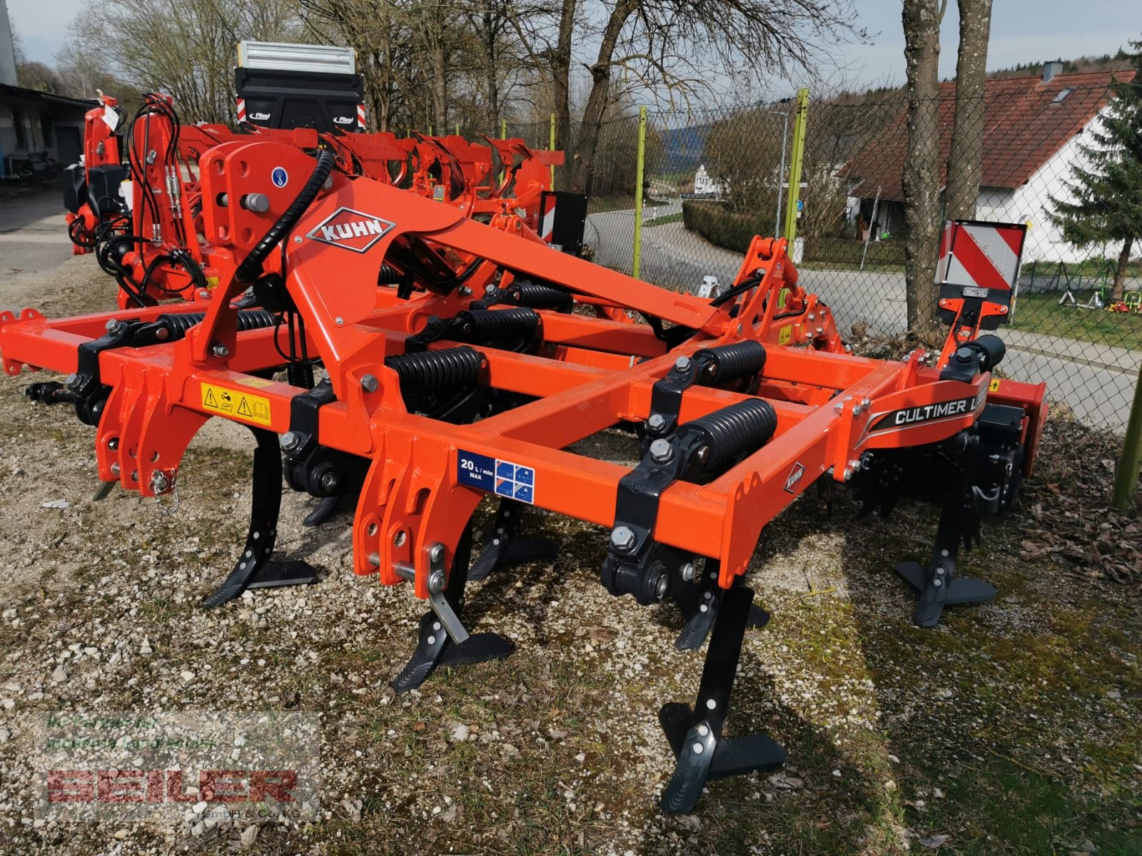 Grubber del tipo Kuhn Cultimer L 300 NSM T-Liner, Neumaschine In Parsberg (Immagine 2)