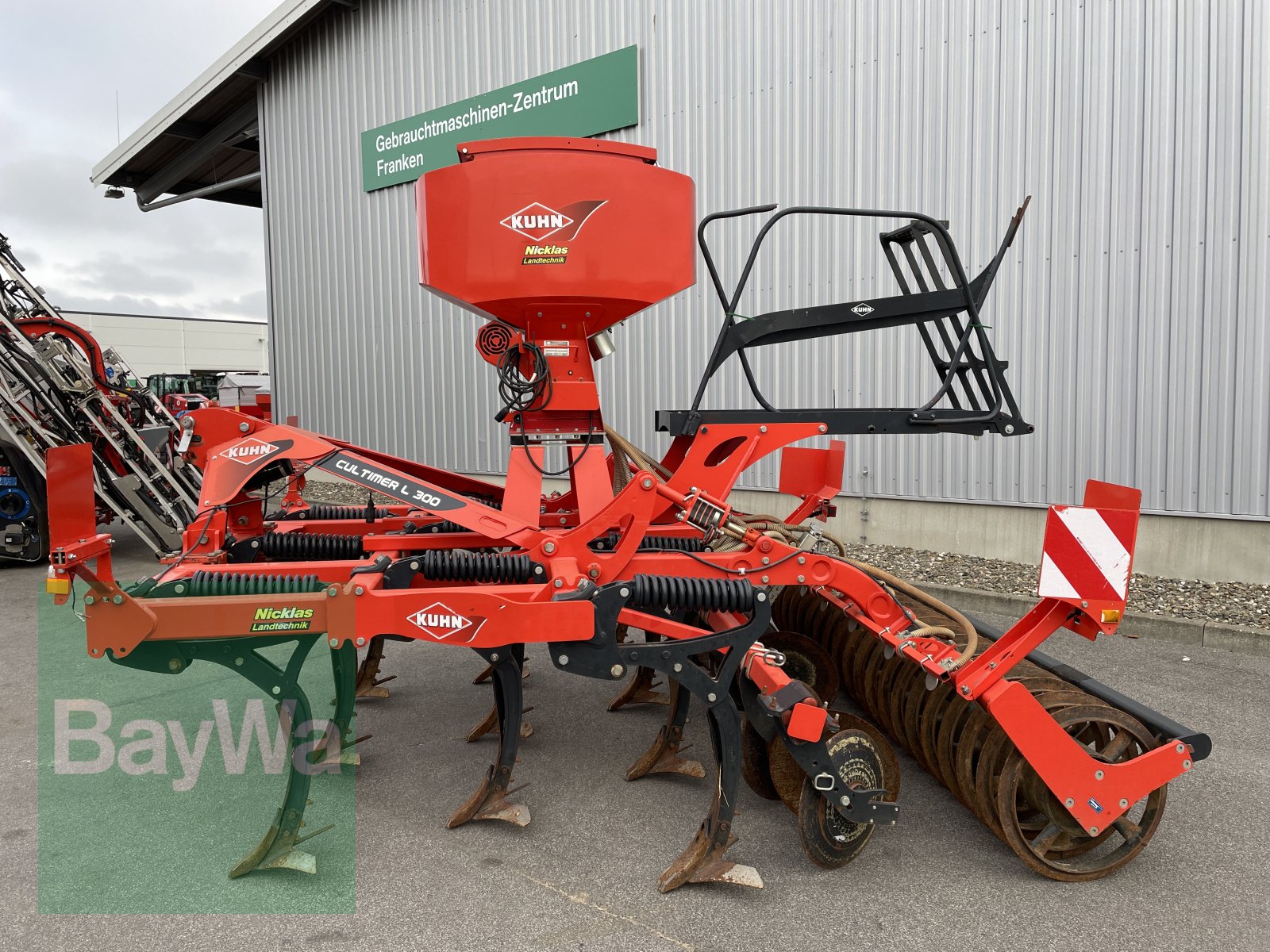 Grubber van het type Kuhn Cultimer L 300, Gebrauchtmaschine in Bamberg (Foto 2)