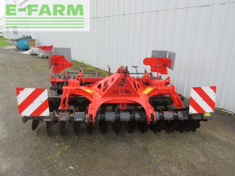 Grubber del tipo Kuhn dechaumeur optimer 301, Gebrauchtmaschine en PLOUIGNEAU (Imagen 1)