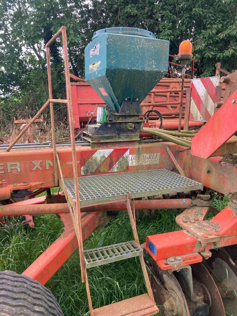 Grubber del tipo Kuhn DECHAUMEUR, Gebrauchtmaschine en ISIGNY-LE-BUAT (Imagen 1)