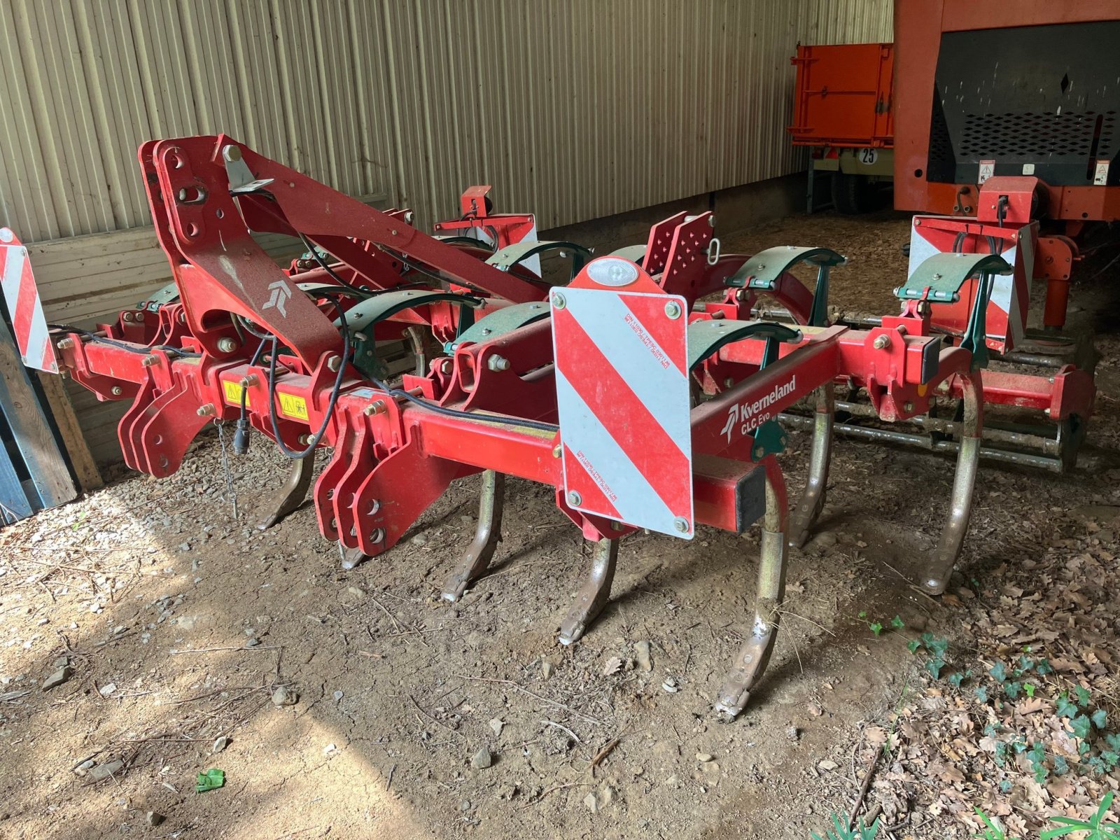 Grubber du type Kverneland Déchaumeur à dents CLC Evo Kverneland, Gebrauchtmaschine en ROYNAC (Photo 2)