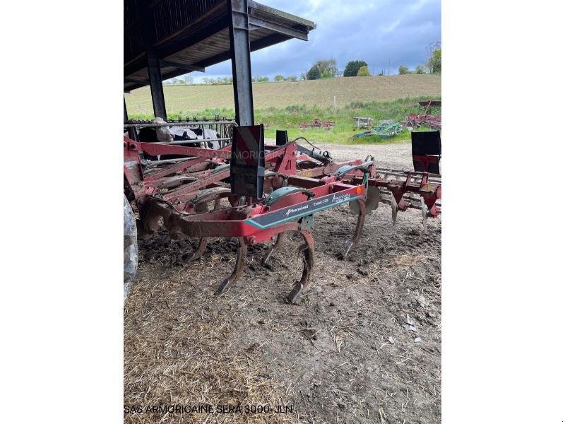 Grubber du type Kverneland ENDURO 3500, Gebrauchtmaschine en LANDIVISIAU (Photo 1)