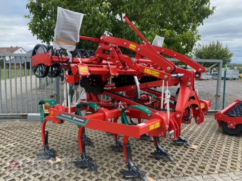 Grubber of the type Kverneland Enduro Pro 3000-Triflex, Neumaschine in Thür (Picture 1)