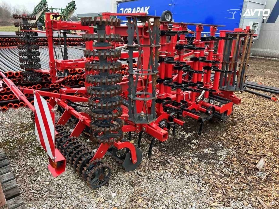 Grubber tip Kverneland TLG, Gebrauchtmaschine in Naklo (Poză 1)