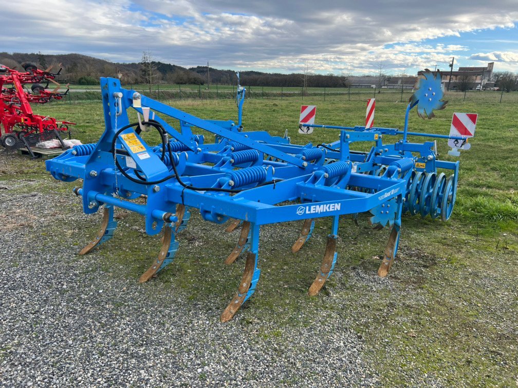 Grubber du type Lemken Déchaumeur à dents KARAT 10/300 U Lemken, Gebrauchtmaschine en ST ELIX THEUX (Photo 1)