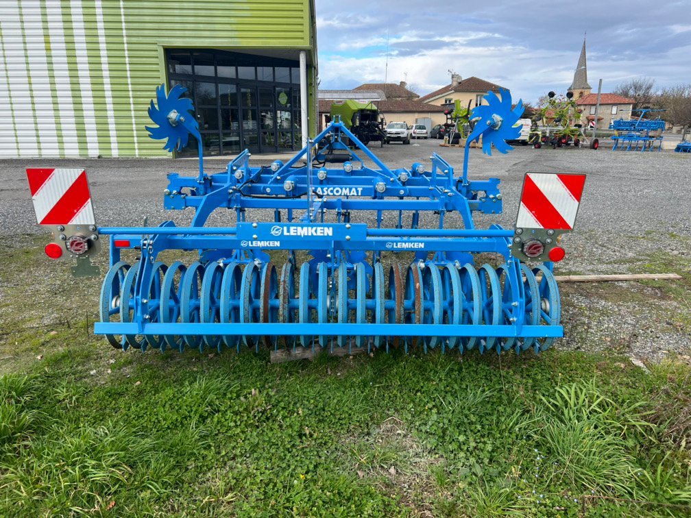 Grubber des Typs Lemken Déchaumeur à dents KARAT 10/300 U Lemken, Gebrauchtmaschine in ST ELIX THEUX (Bild 5)