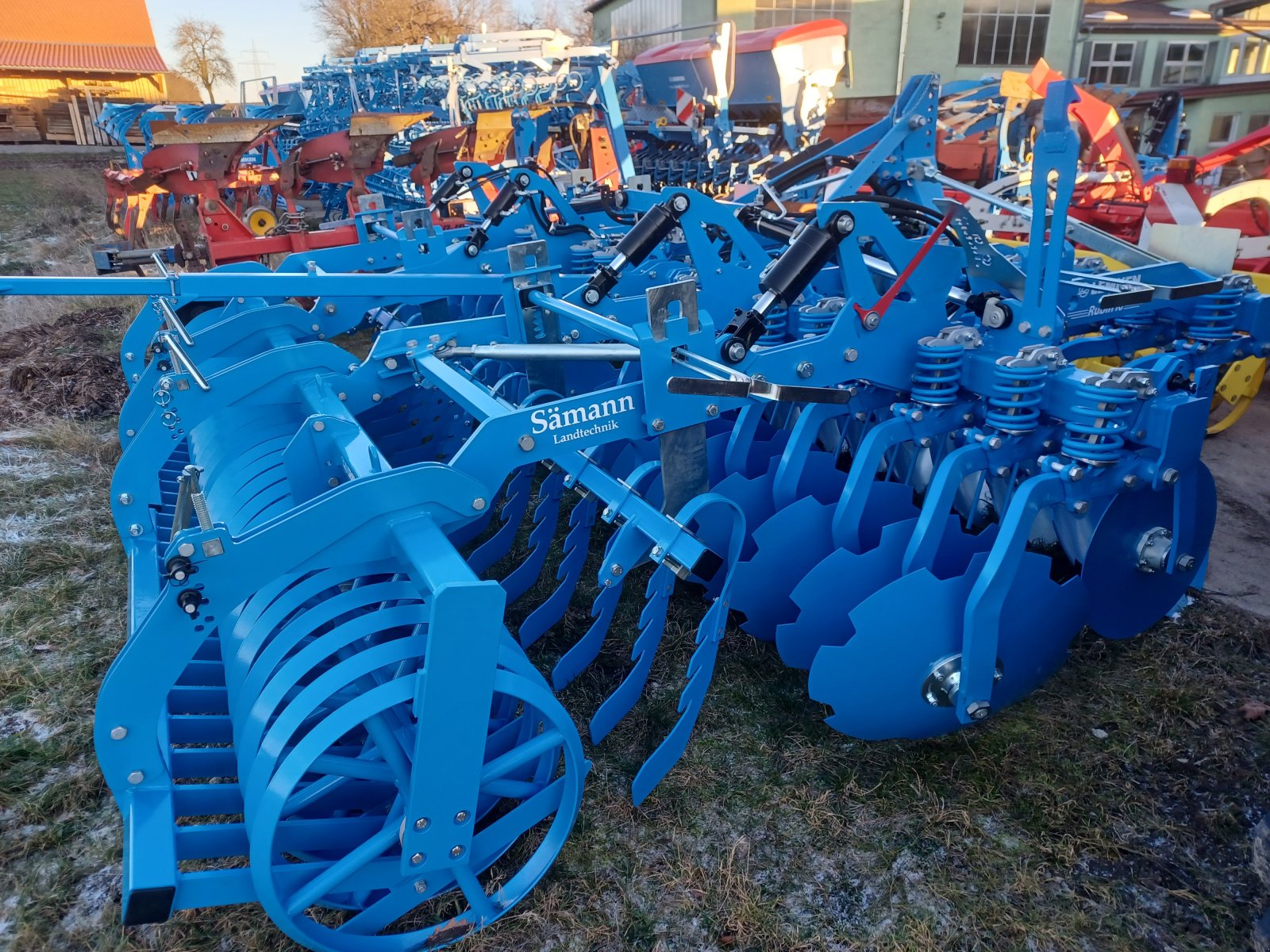 Grubber des Typs Lemken Karat 10/300 U, Neumaschine in Uffenheim (Bild 5)