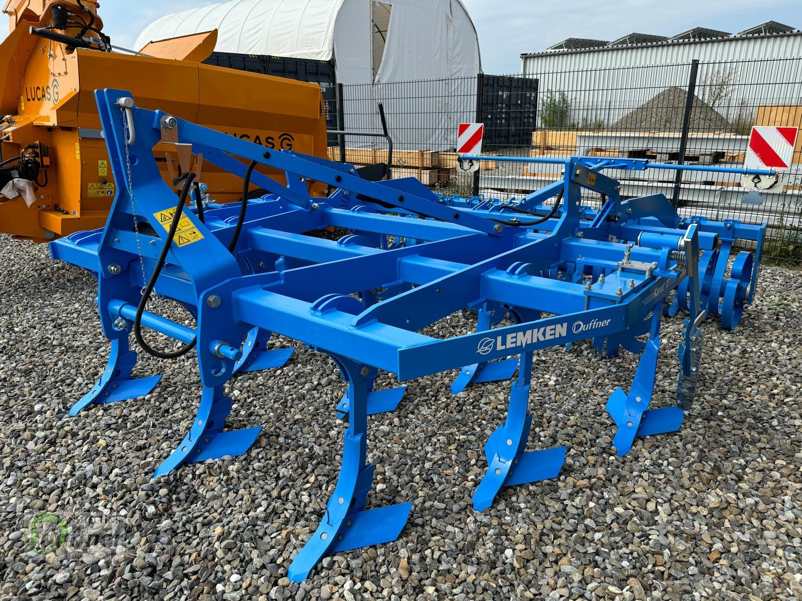 Grubber del tipo Lemken Karat 10/300, Neumaschine en Hohentengen (Imagen 2)