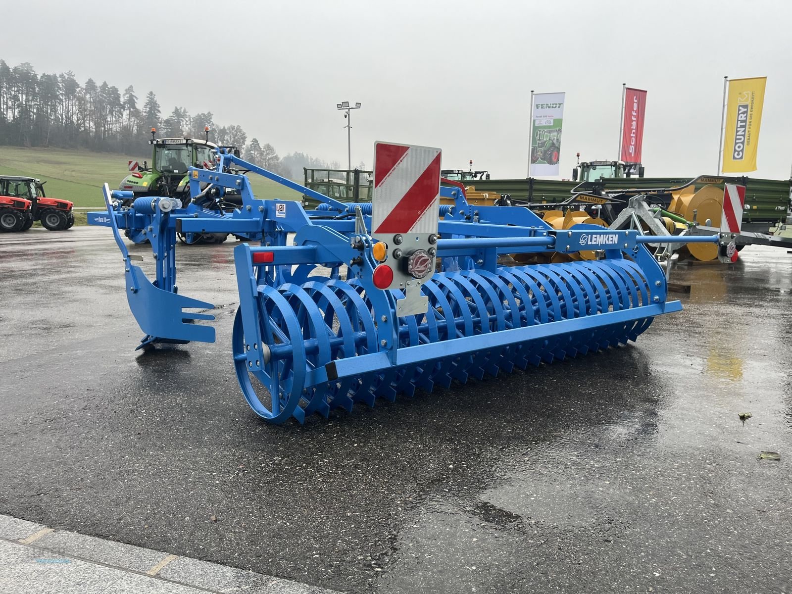 Grubber van het type Lemken Karat 10 / 300, Neumaschine in Niederkappel (Foto 5)