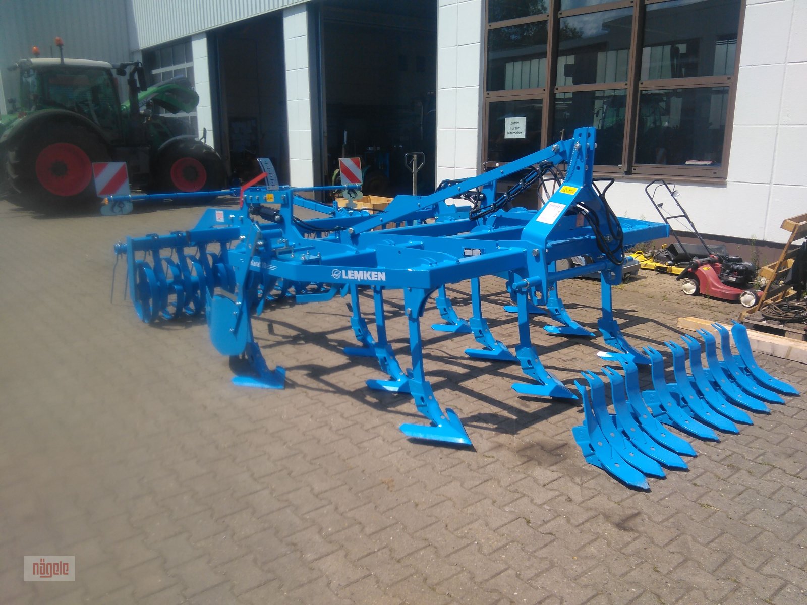 Grubber of the type Lemken Karat 10/300, Neumaschine in Neu-Ulm (Picture 1)