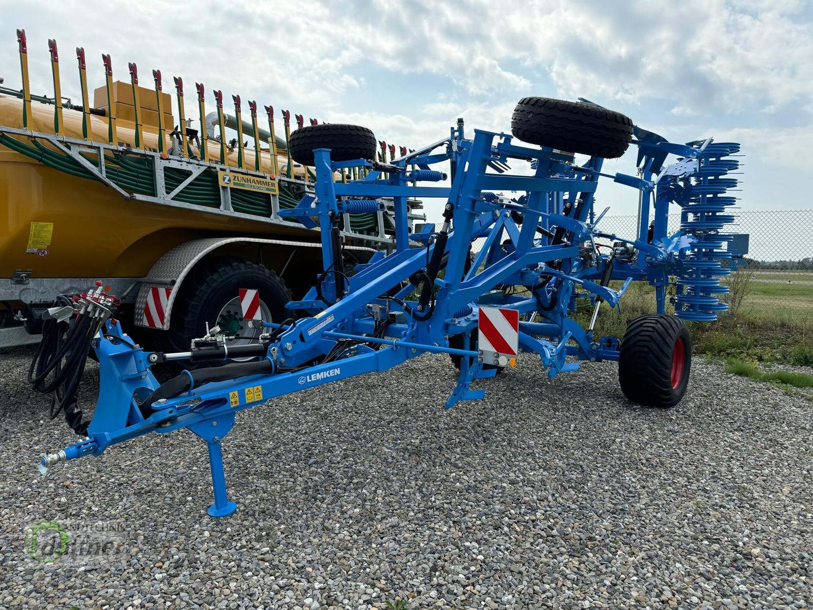 Grubber del tipo Lemken Karat 10/500 KUA, Neumaschine In Hohentengen (Immagine 2)