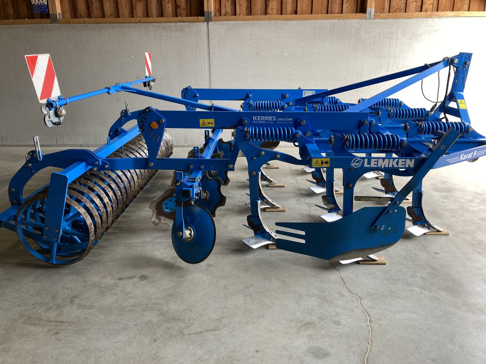 Grubber des Typs Lemken Karat 9/300, Gebrauchtmaschine in Neudorf (Bild 2)