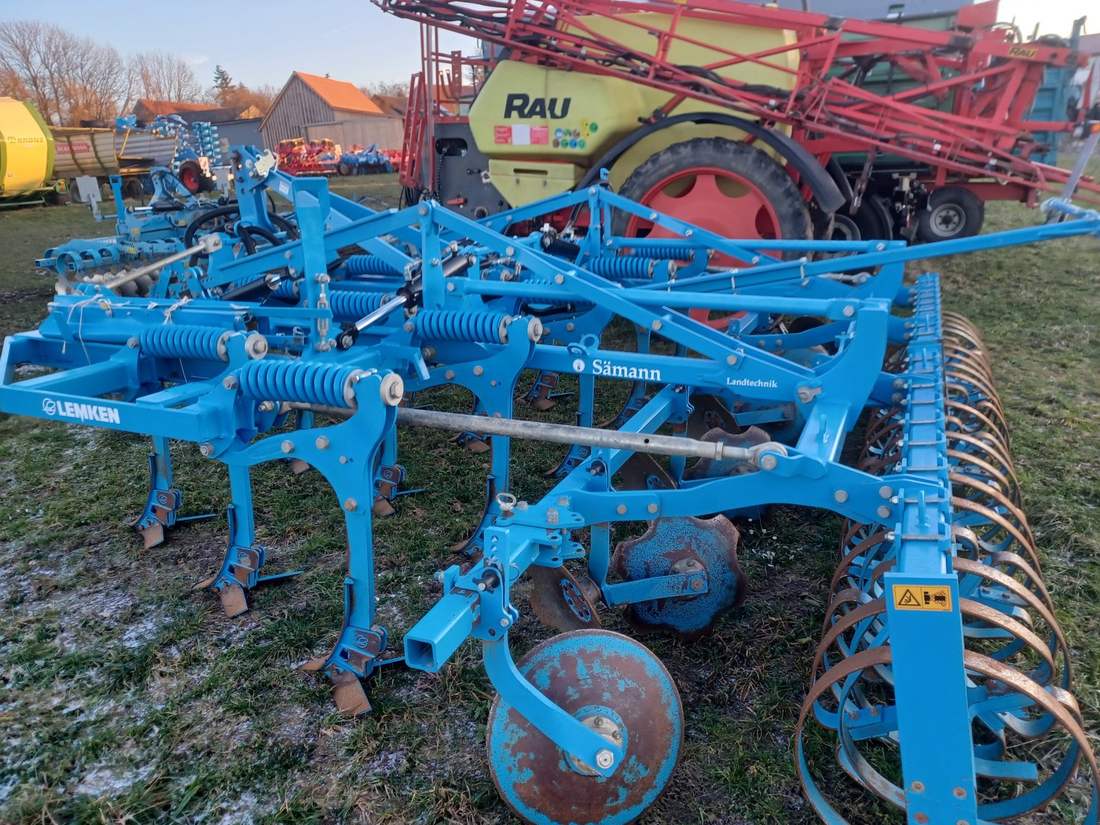 Grubber des Typs Lemken Karat 9/400 KÜ, Gebrauchtmaschine in Uffenheim (Bild 3)