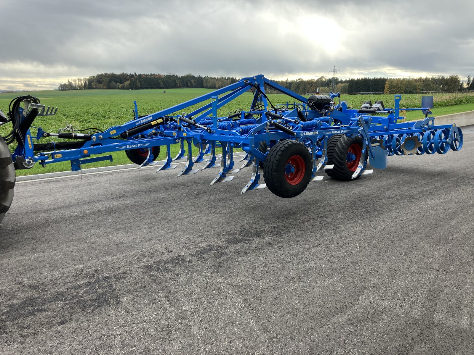 Grubber van het type Lemken Karat 9/500 KUA, Gebrauchtmaschine in Pocking (Foto 2)