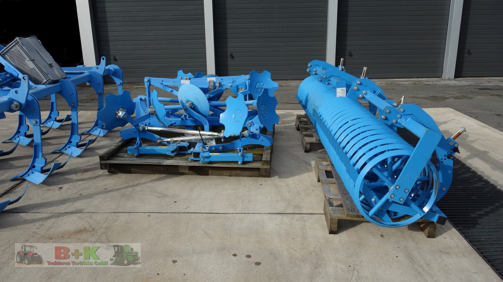 Grubber of the type Lemken Kristall 9/400, Neumaschine in Kettenkamp (Picture 7)