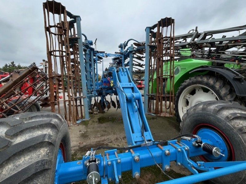 Grubber du type Lemken RUBIN 10, Gebrauchtmaschine en JOSSELIN (Photo 3)