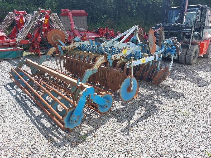 Grubber du type Lemken RUBIN 9, Gebrauchtmaschine en CHATEAUBRIANT CEDEX (Photo 2)