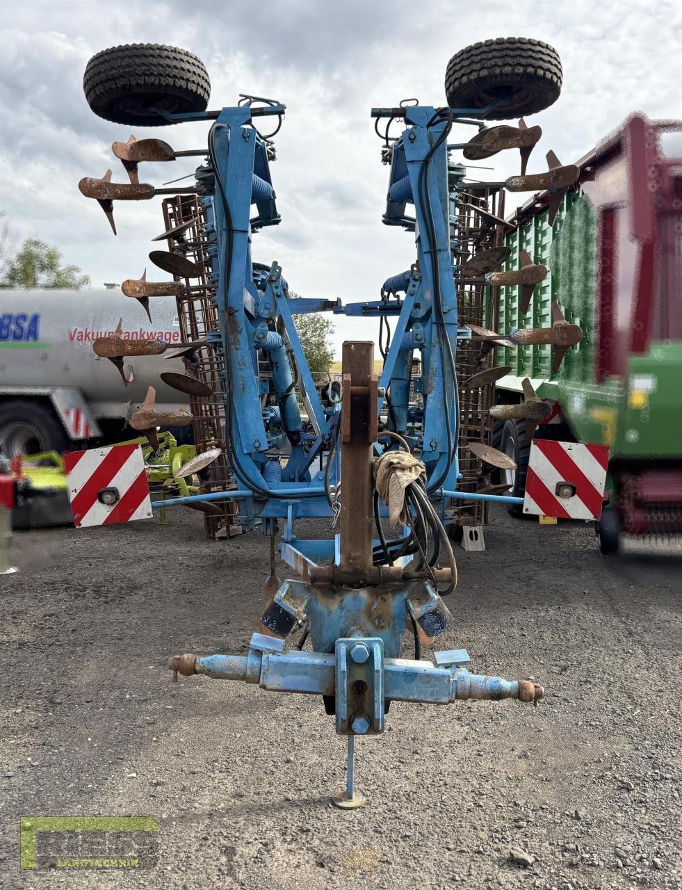 Grubber du type Lemken SMARAGD 9/600 KUEA - B, Gebrauchtmaschine en Homberg (Ohm) - Maulbach (Photo 9)