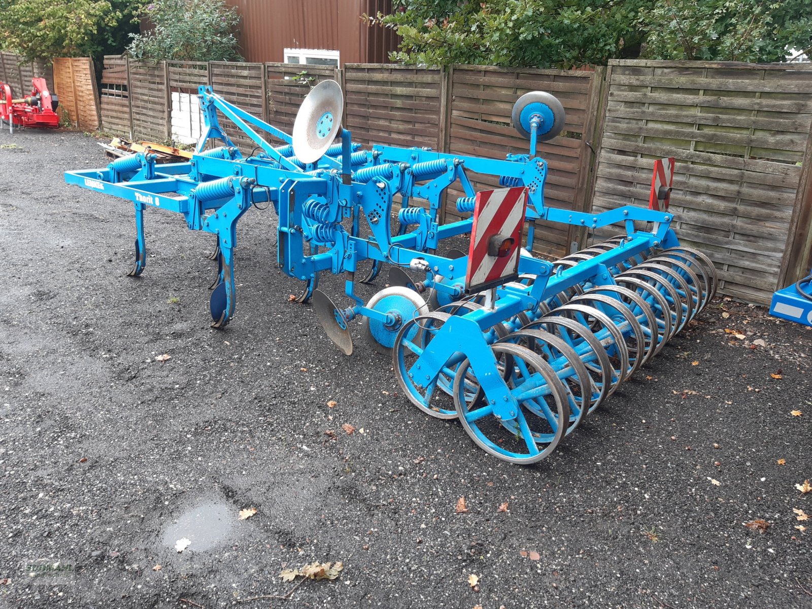 Grubber van het type Lemken THORIT 8/300, Gebrauchtmaschine in Oldenburg in Holstein (Foto 5)