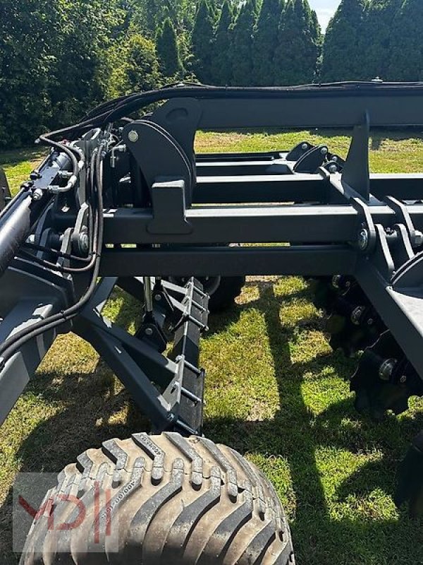 Grubber tipa MD Landmaschinen HA Grubber mit Fahrwerk 4,0 m H - 5,0 mH, Neumaschine u Zeven (Slika 12)