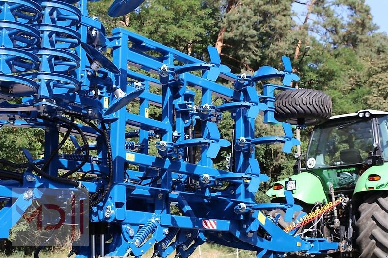 Grubber a típus MD Landmaschinen Rolmako Multifunktionsgrubber mit Fahrwerk U 436 5,0m-6,0m, Neumaschine ekkor: Zeven (Kép 15)