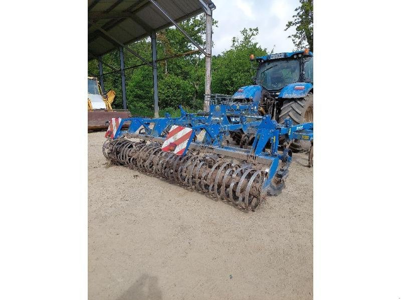 Grubber typu New Holland STC400S, Gebrauchtmaschine w PLUMELEC (Zdjęcie 2)