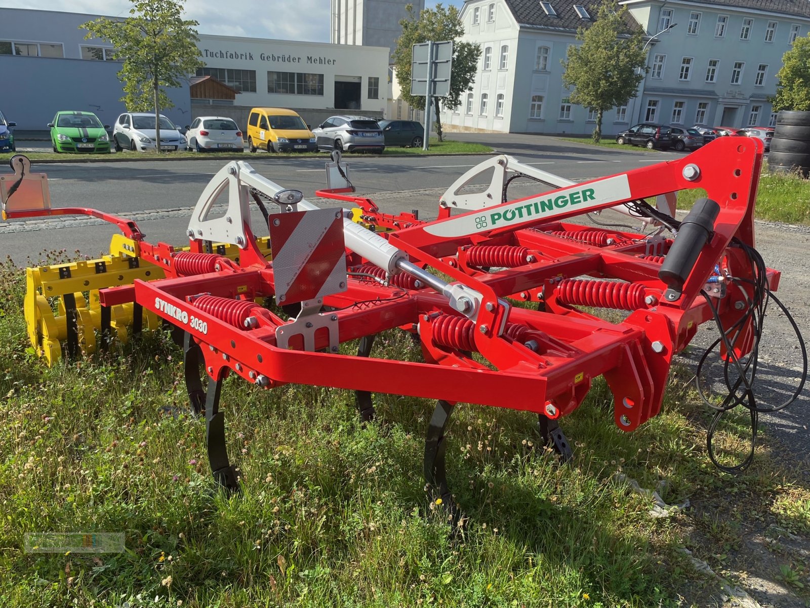 Grubber of the type Pöttinger Synkro 3030 Nova, Neumaschine in Tirschenreuth (Picture 1)