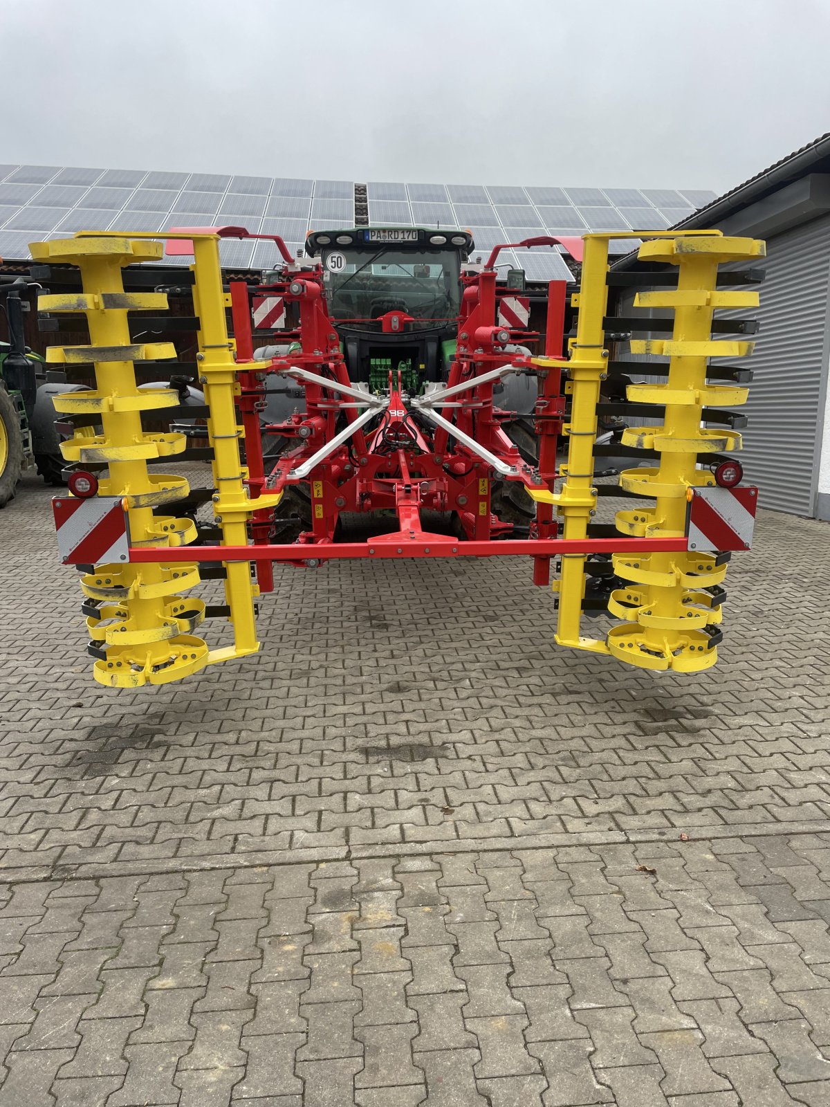 Grubber del tipo Pöttinger Synkro 4030 K Nova, Gebrauchtmaschine en Beutelsbach (Imagen 2)