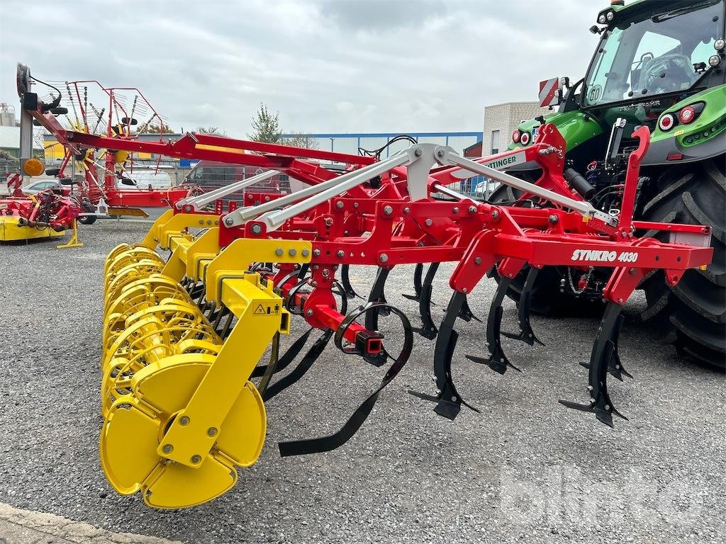 Grubber tip Pöttinger Synkro 4030, Gebrauchtmaschine in Düsseldorf (Poză 3)