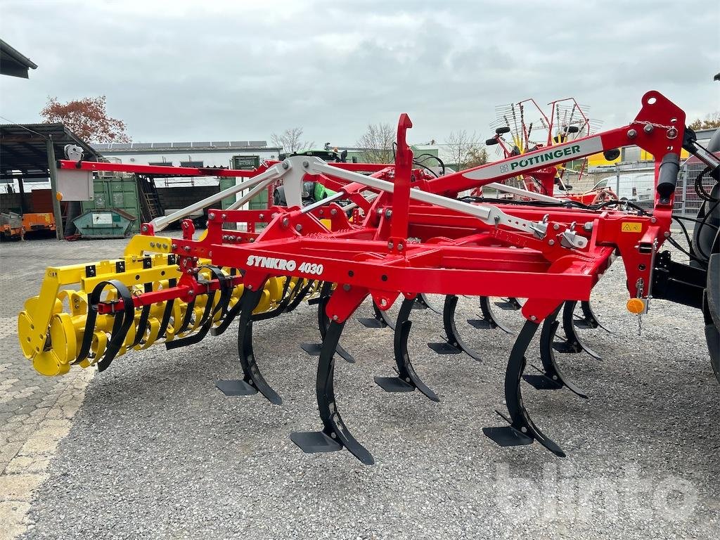 Grubber van het type Pöttinger Synkro 4030, Gebrauchtmaschine in Düsseldorf (Foto 4)