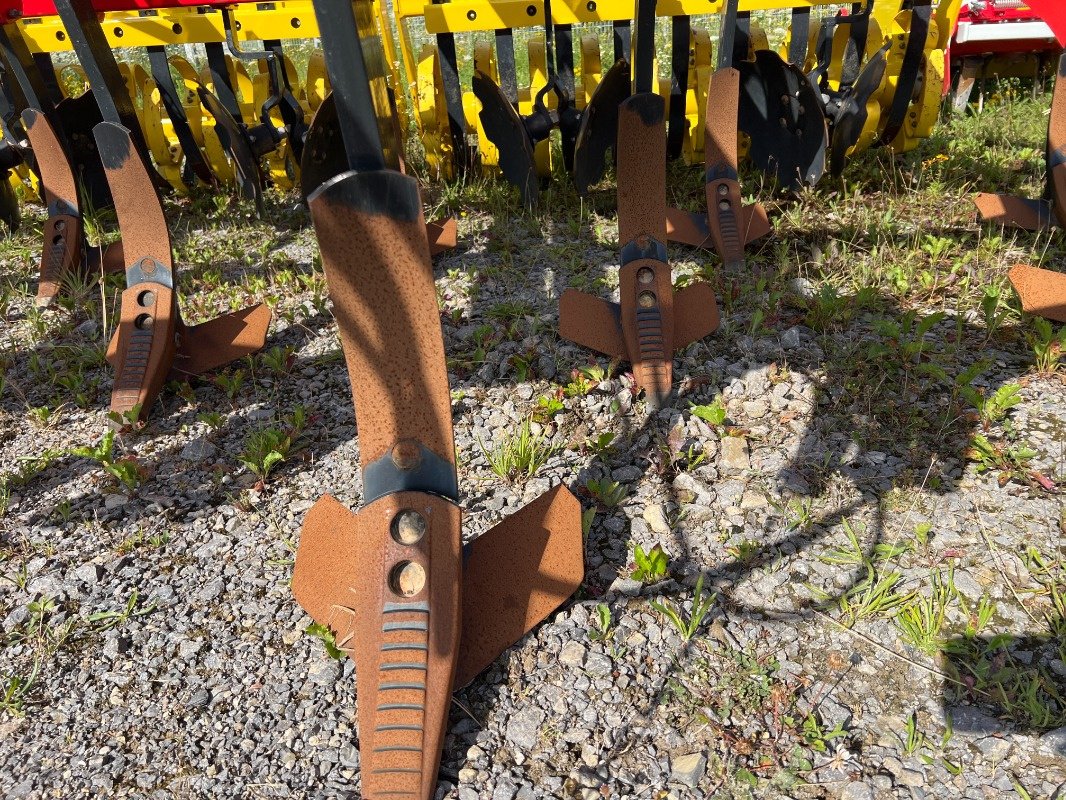 Grubber tip Pöttinger Synkro 4040 K, Gebrauchtmaschine in Steinheim-Bergheim (Poză 10)