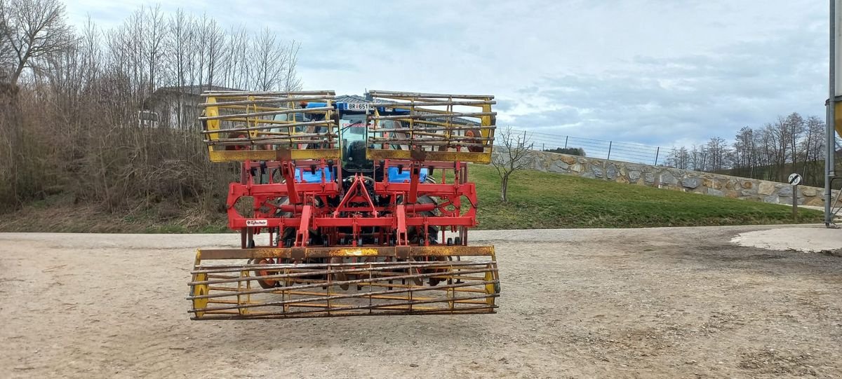 Grubber del tipo Pöttinger Synkro 5500, Gebrauchtmaschine en Burgkirchen (Imagen 5)