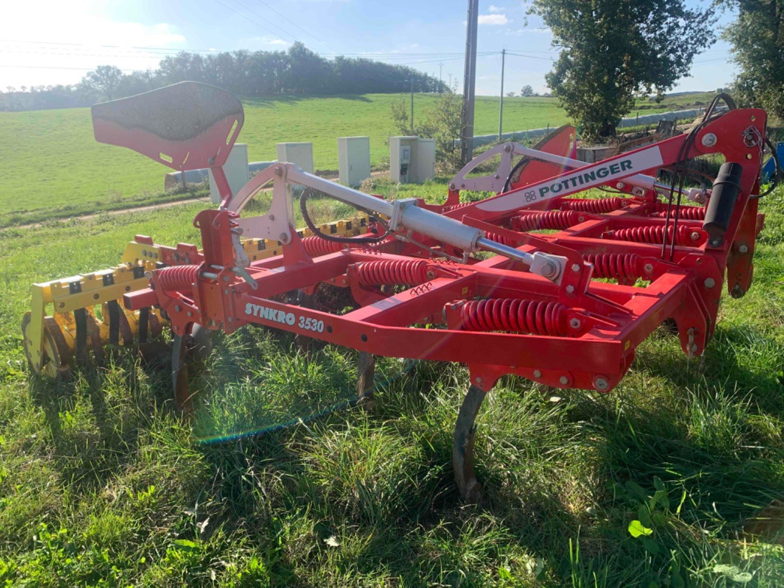 Grubber typu Pöttinger SYNKRO, Gebrauchtmaschine v ORLEIX (Obrázek 4)