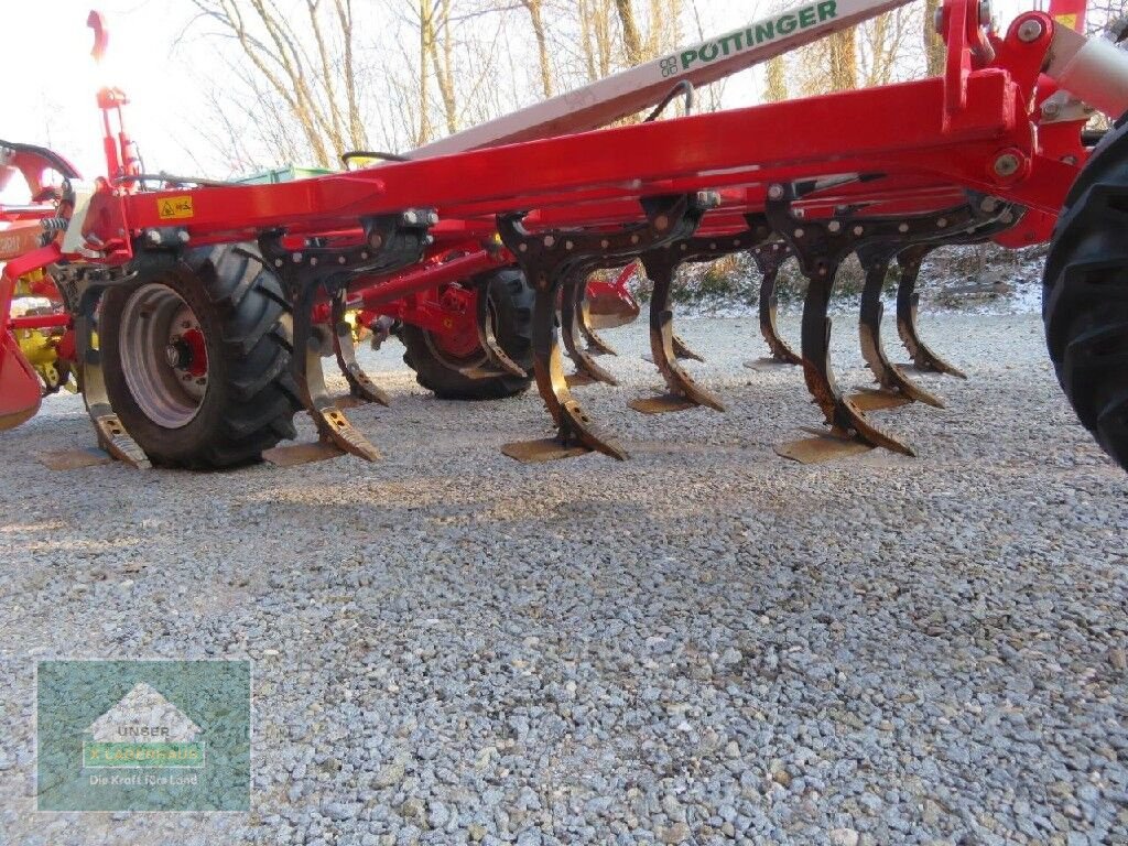 Grubber van het type Pöttinger TERRIA 4040, Gebrauchtmaschine in Hofkirchen (Foto 12)