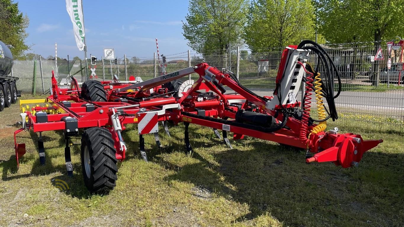 Grubber of the type Pöttinger TERRIA 5040, Neumaschine in Sörup (Picture 1)