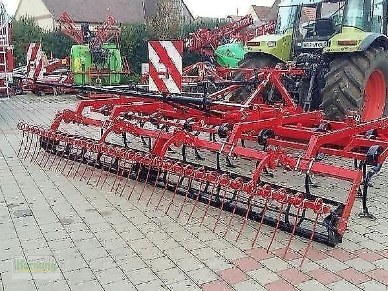 Grubber typu POM METEOR - LEICHTGRUBBER, Gebrauchtmaschine w Unterschneidheim-Zöbingen