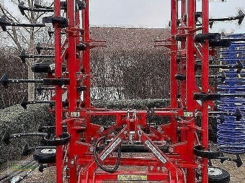 Grubber tip POM METEOR R 4 S 3, Vorführmaschine in Unterschneidheim-Zöbingen