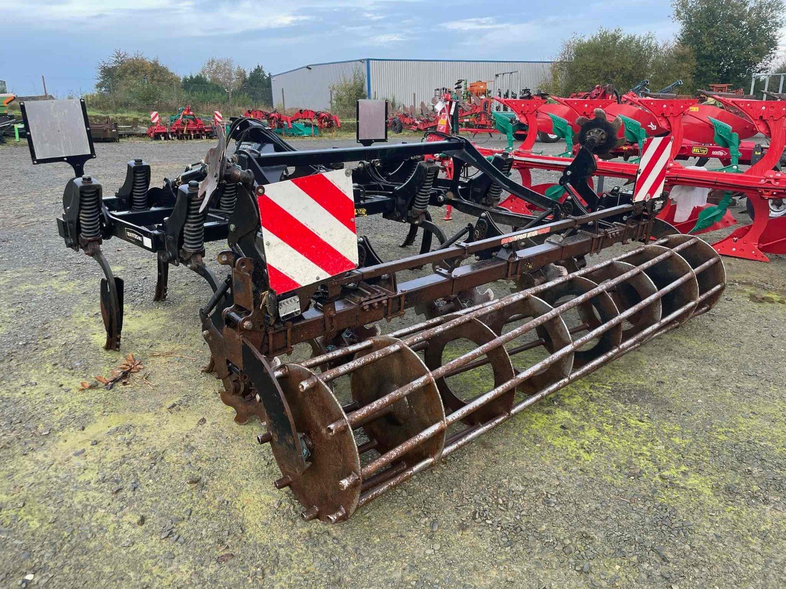 Grubber du type Quivogne Déchaumeur BLACKBEAR . Quivogne, Gebrauchtmaschine en SAINT CLAIR SUR ELLE (Photo 3)