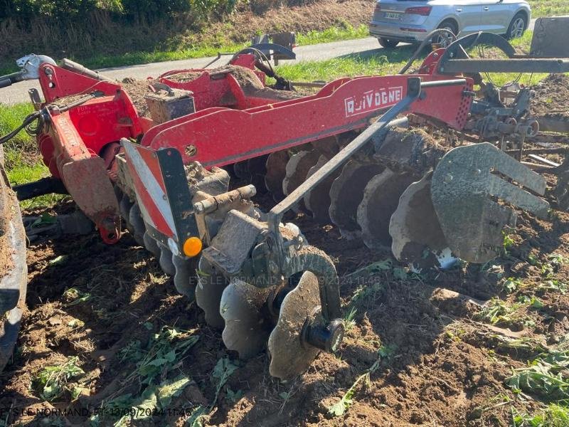 Grubber Türe ait Quivogne DISKACROP, Gebrauchtmaschine içinde JOSSELIN (resim 1)