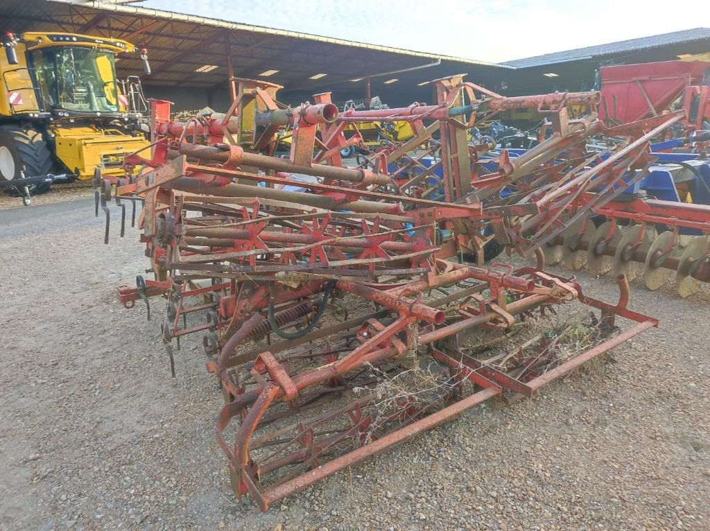 Grubber tip Rau OKM 44, Gebrauchtmaschine in FRESNAY LE COMTE (Poză 2)