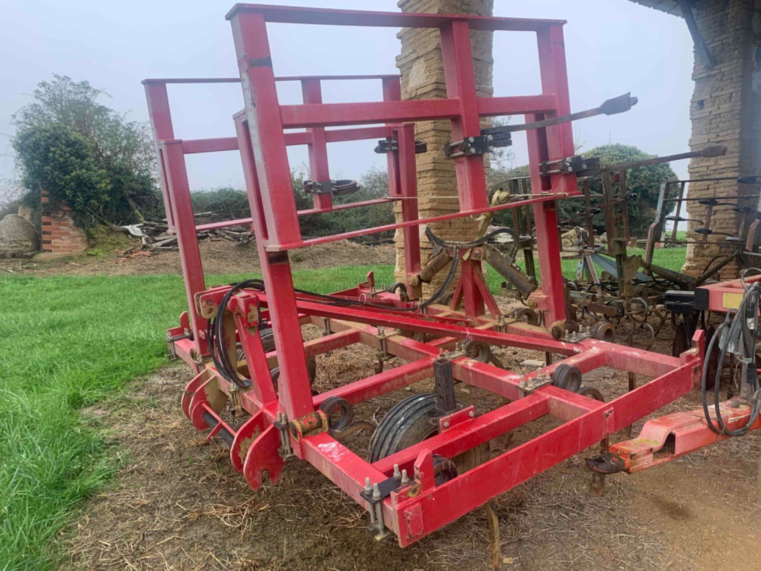 Grubber tip Sonstige Cultivateur à dent, Gebrauchtmaschine in ORLEIX (Poză 3)