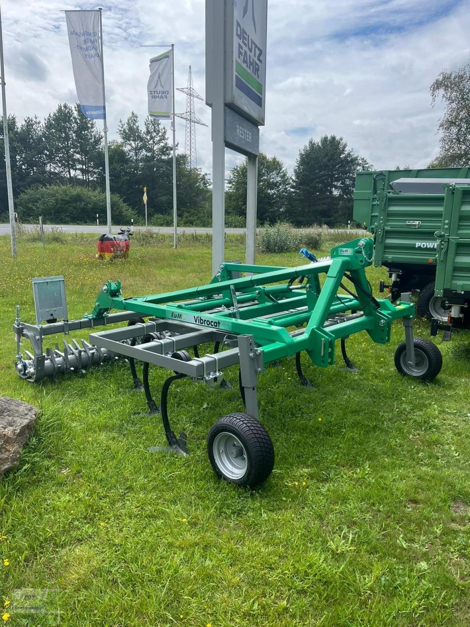 Grubber of the type Sonstige EUM Vibrocat 30 steingesichert, Neumaschine in Wernberg-Köblitz (Picture 1)