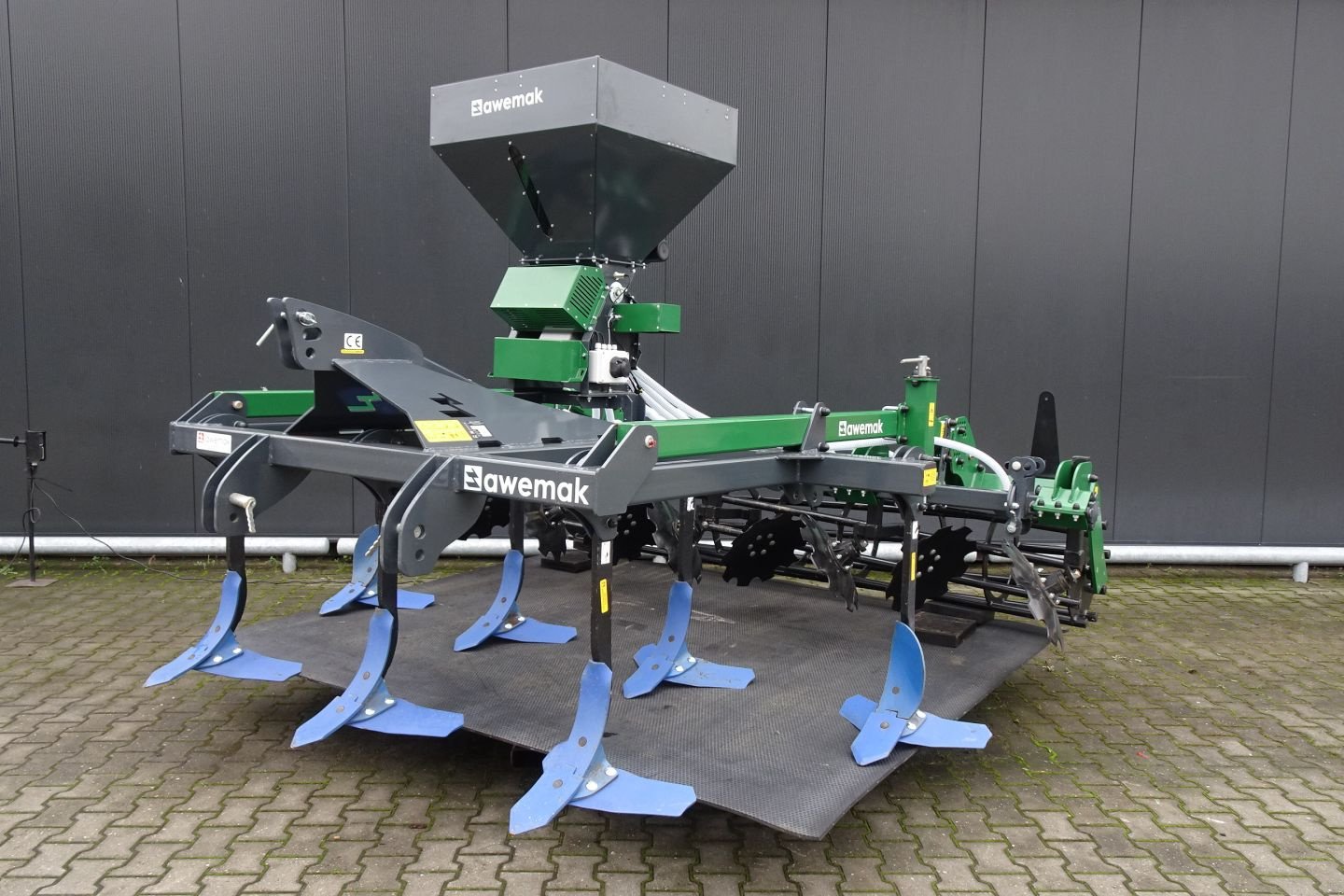 Grubber za tip Sonstige Hofstede Awemak Hofstede Awemak Vleugelschaar cultivator, Neumaschine u Staphorst (Slika 9)