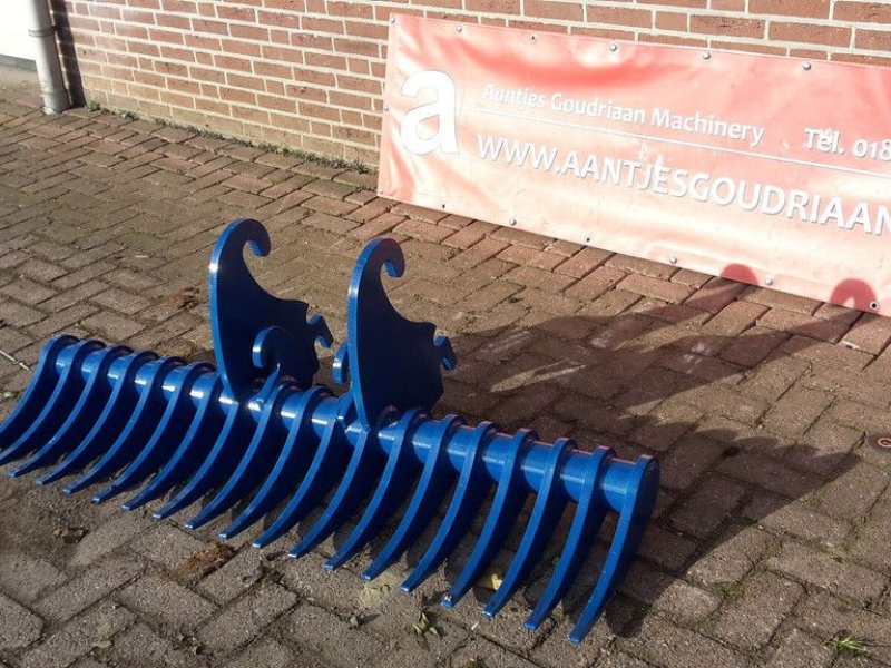 Grubber of the type Sonstige TERREIN harken, Neumaschine in Goudriaan (Picture 1)